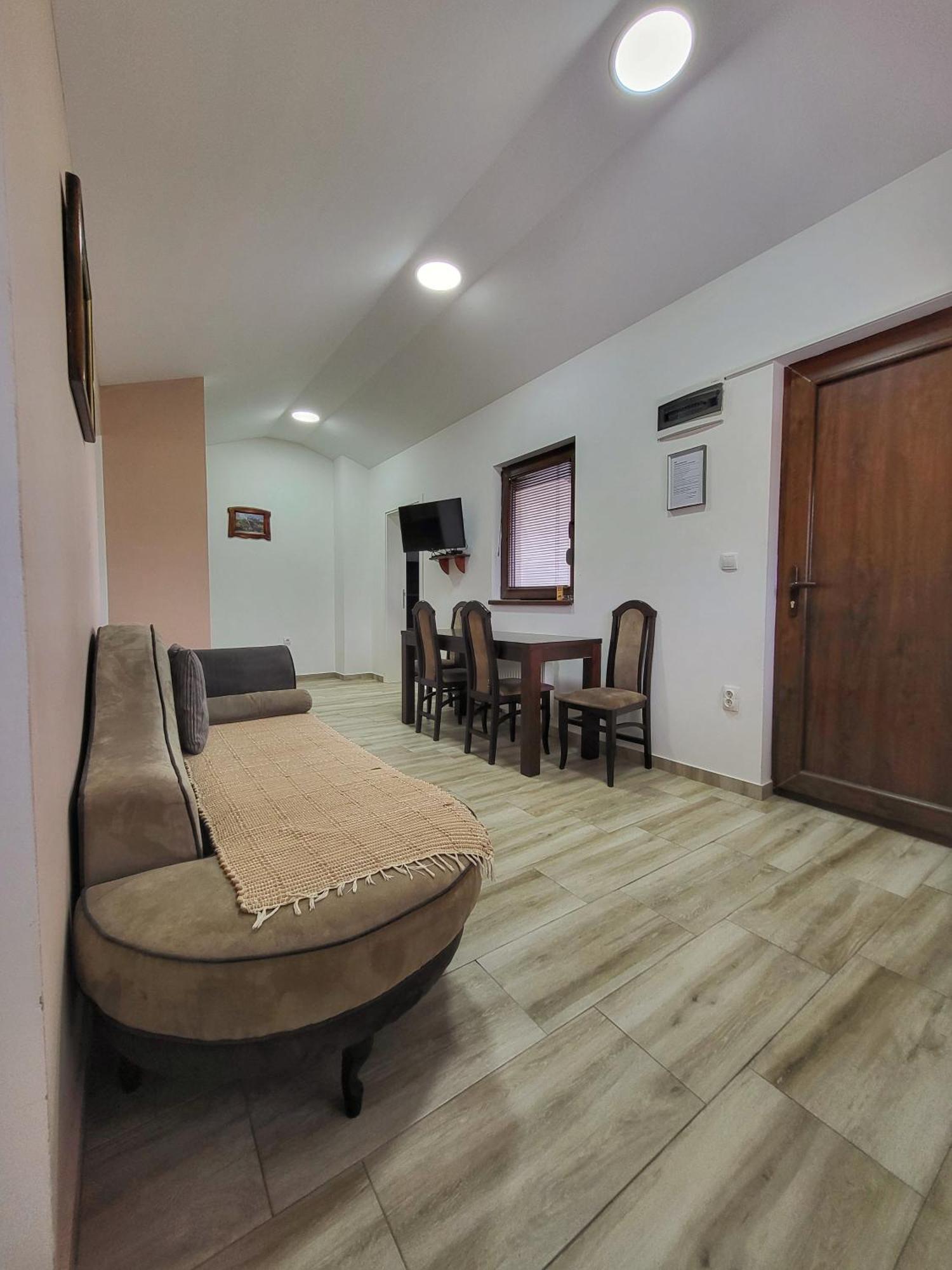 Apartmani Tarsko Jezero Zaovine Exteriör bild